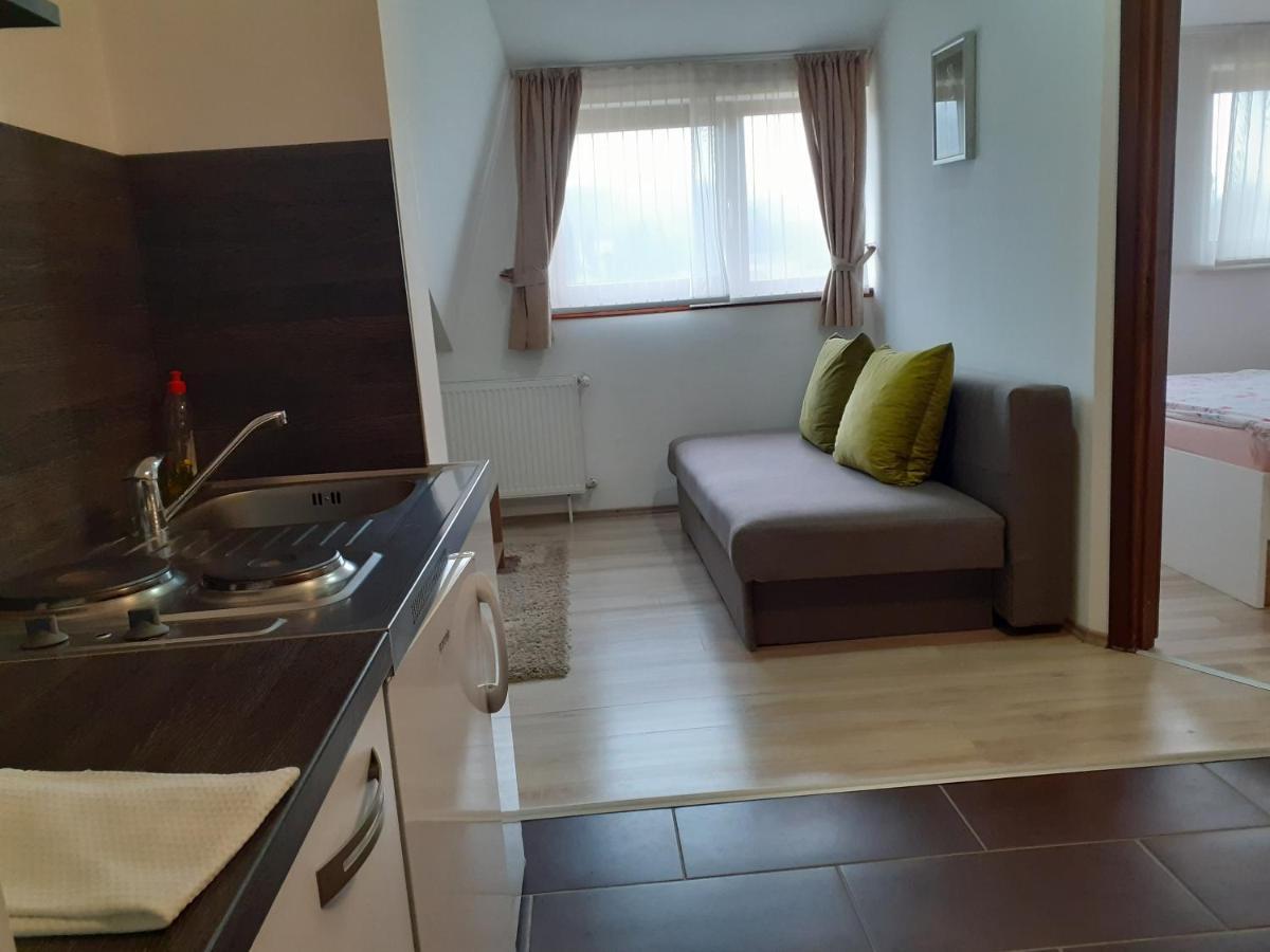 House Josipa Hotel Rakovica Ngoại thất bức ảnh