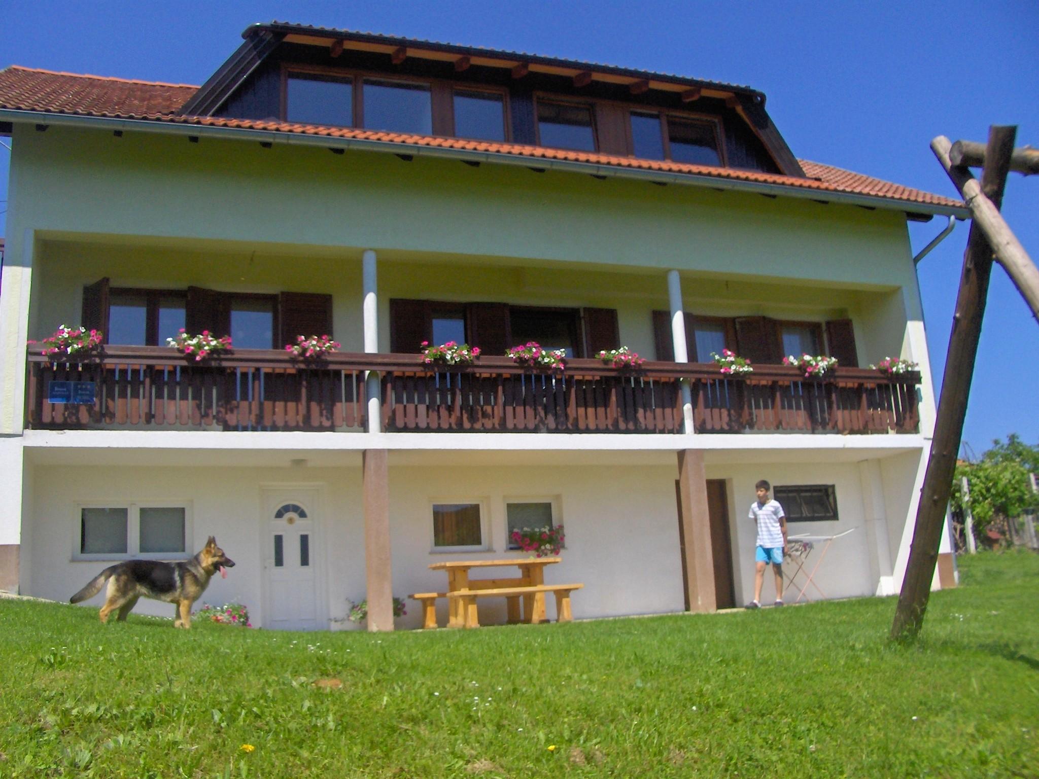 House Josipa Hotel Rakovica Ngoại thất bức ảnh