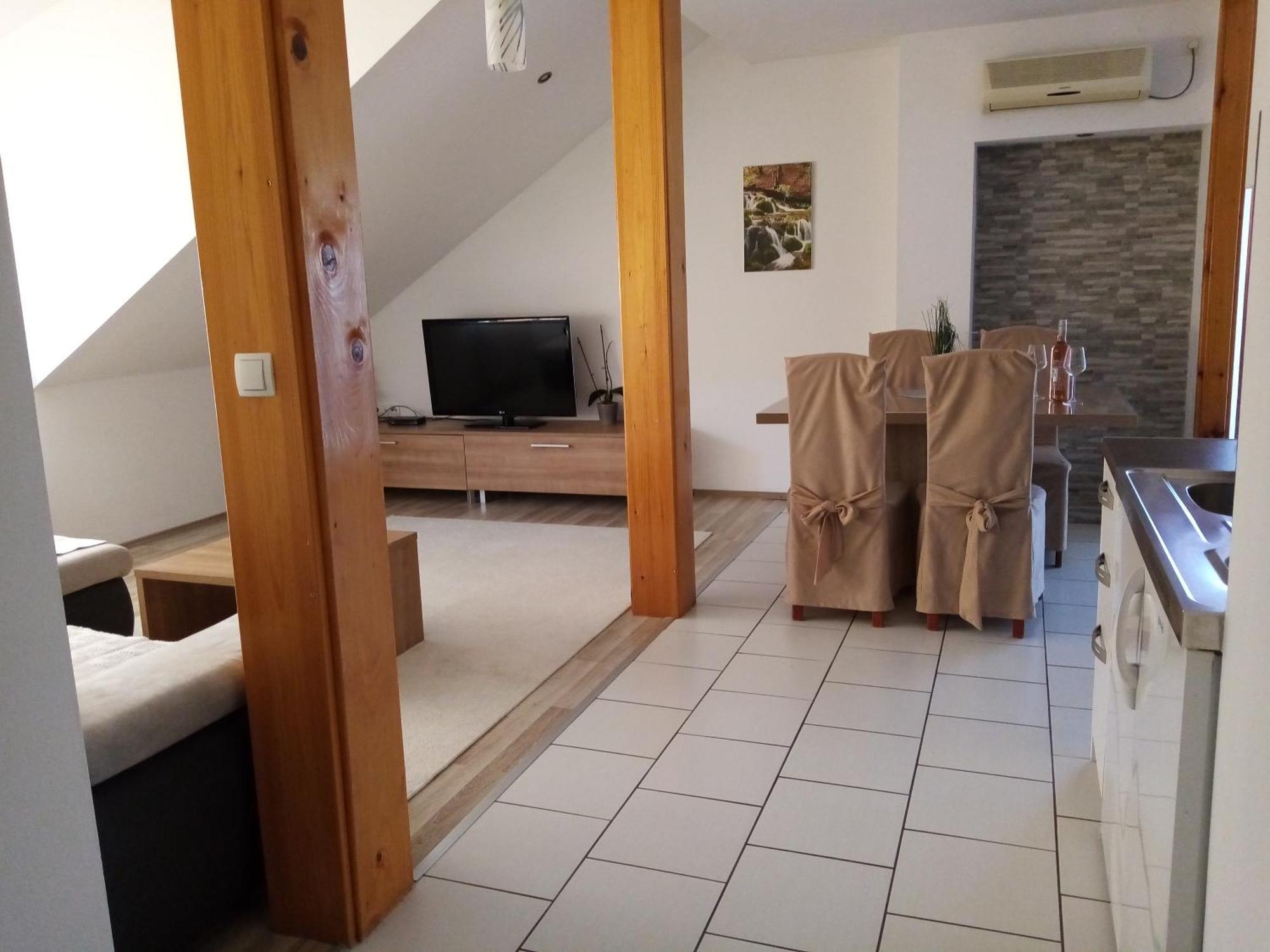 House Josipa Hotel Rakovica Ngoại thất bức ảnh