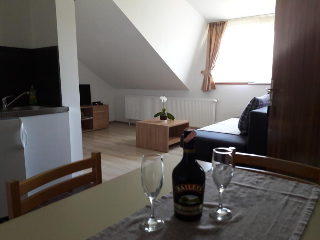 House Josipa Hotel Rakovica Ngoại thất bức ảnh